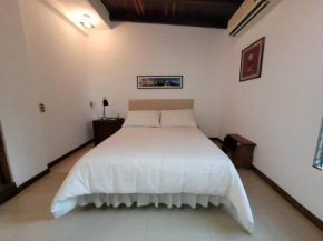 Apartamento con estacionamiento LPG